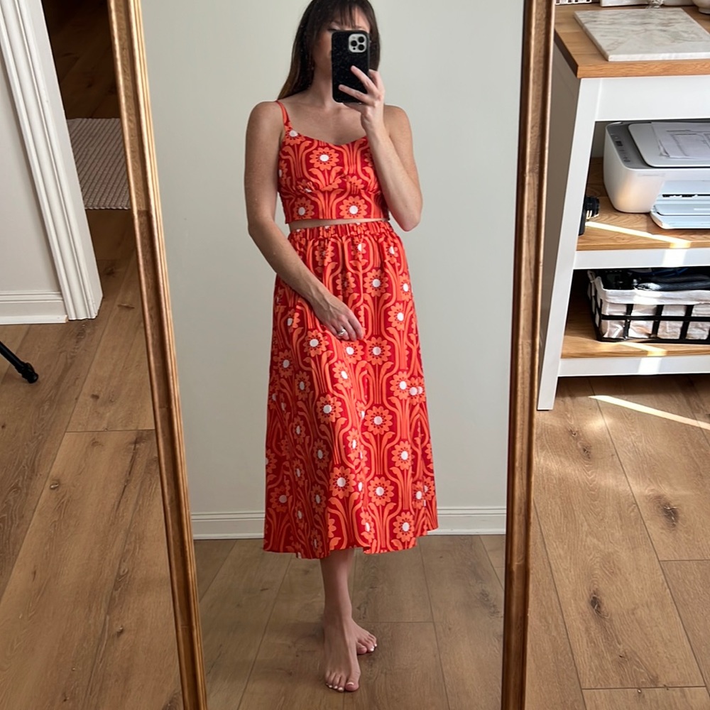 Red and Orange Floral Print Set
